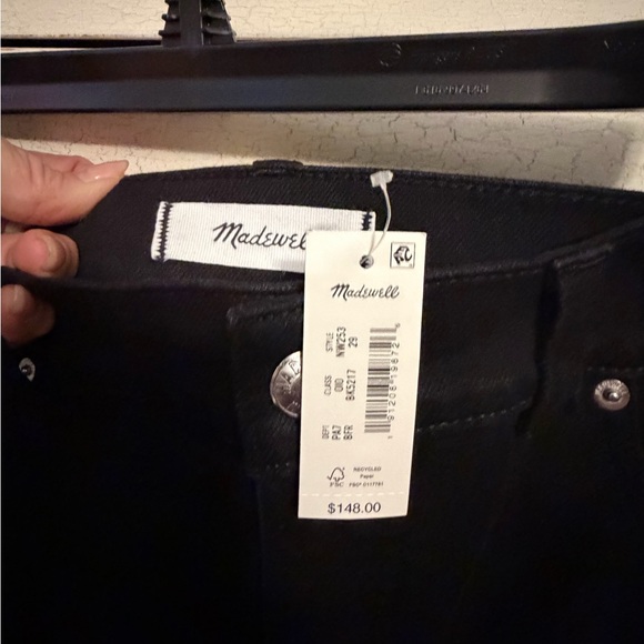 Madewell BNWT size 29 Black denim the longline straight jean! - Picture 4 of 5